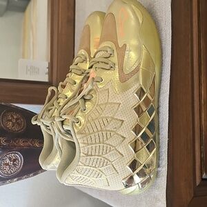 Puma x Lamelo Ball Golden Basketball Mens Shoes. Size 11.5
